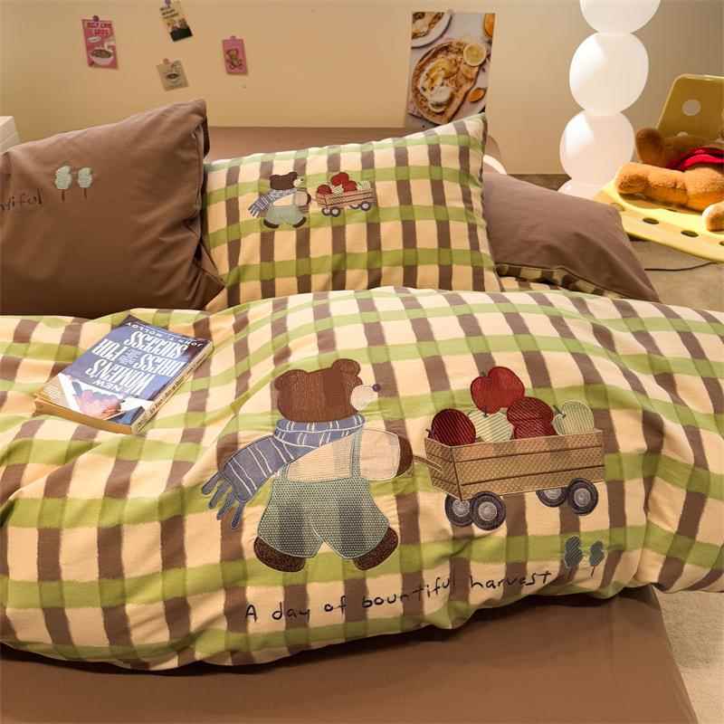 A类母婴级全棉加厚磨毛卡通毛巾绣床上四件套纯棉被套三件套床单