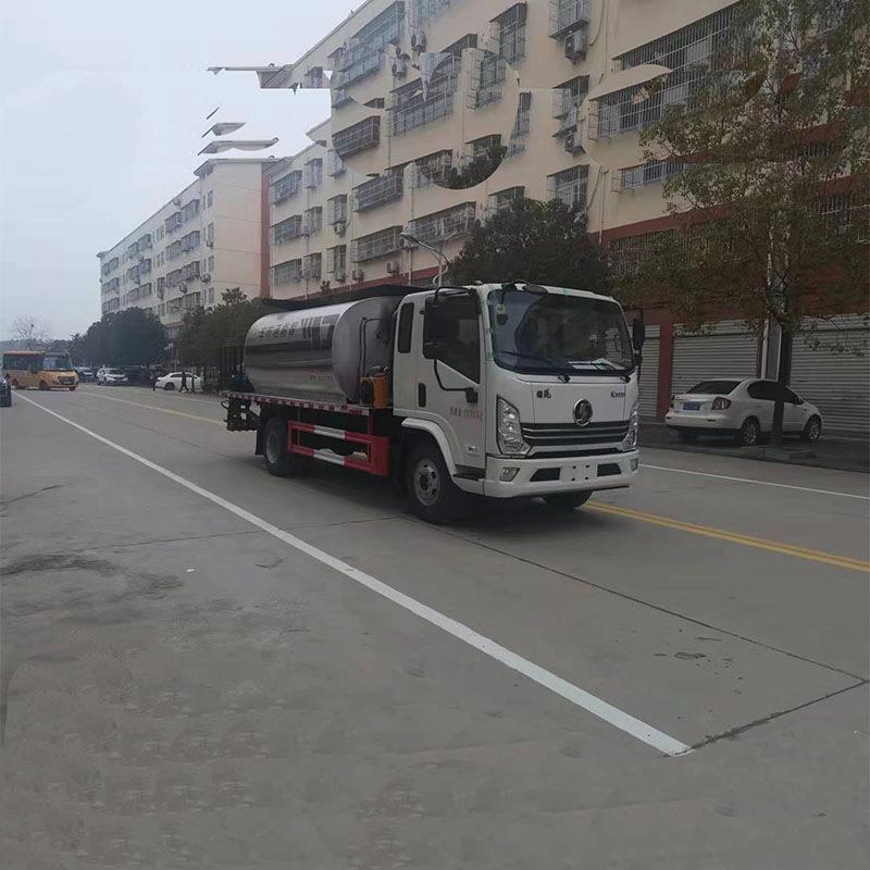 陕汽8立方沥青铺路车超薄磨耗层罩面环氧沥青防水粘接层可出口