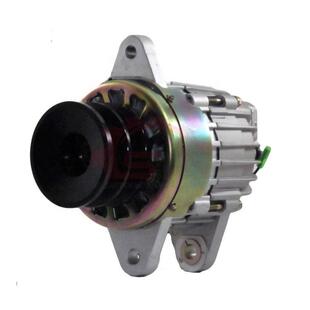 PCD60推土机发电机4D120发动机发电机600 3350 821