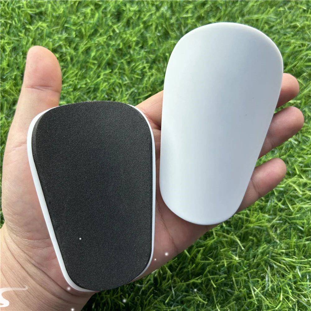 1 Pair Football Shin Pads EVA Small Soccer Guards Leg Protec - 实物图