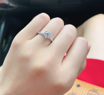 惊天反馈！梵尼洛芙钻戒怎么样到底是不是真的？