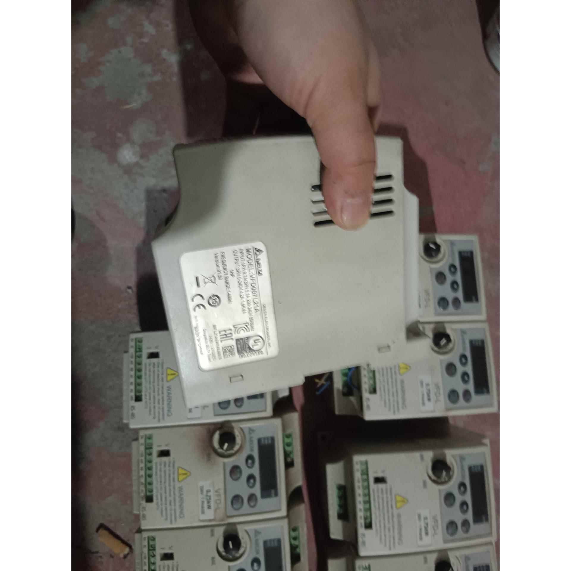 拆机台达变频器 VFD007L21A 0.75kw ，22议价