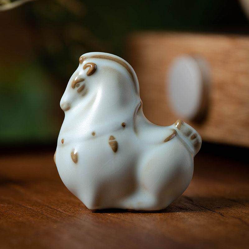 汝窑小战马茶宠天青开片茶玩小摆设摆件纸镇笔架陶瓷茶具马到成功
