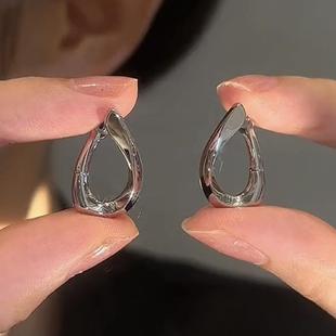 欧美扭曲金属几何耳环小众设计感高级冷淡风银针耳饰女重工耳扣