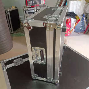 手提式调音台航空箱/订做各类机箱机柜/音响航空箱/航空箱机柜