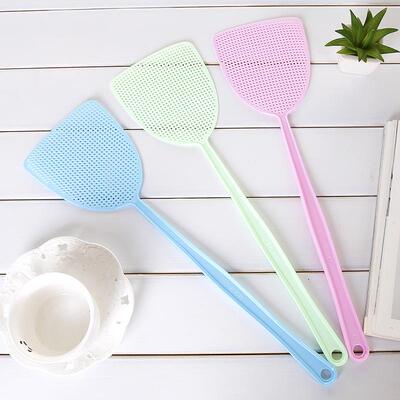 Durable plastic fly swatter, not easily breakable, suitable