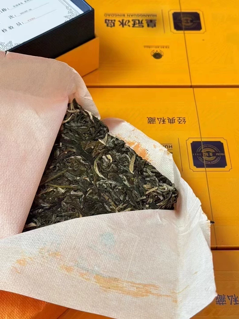 2023年私藏雲南普洱生茶 禮盒裝，精選2023年頭春古樹原料一口料壓製 普洱茶 BUASHOP普洱老茶