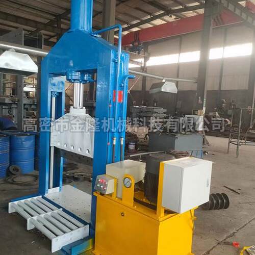 10割00切胶切机 橡胶切胶XQ-1500机 橡 塑切机塑料割机
