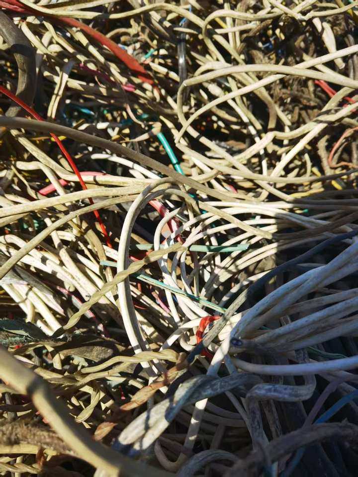 1月18日徐州处置废旧杂线约980公斤网络拍卖公告