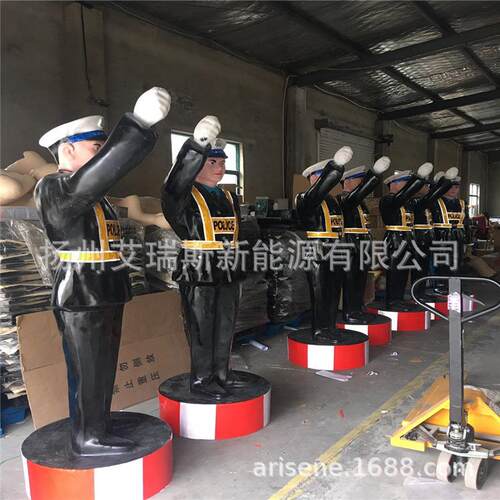 速公路交通仿真警察立正举慢字牌摄像假警察模型玻璃钢仿真交警