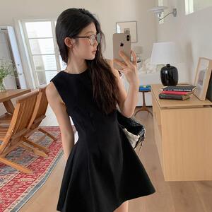 masalady studio飒纳 黑色无袖背心女叠穿气质收腰小个子连衣短裙