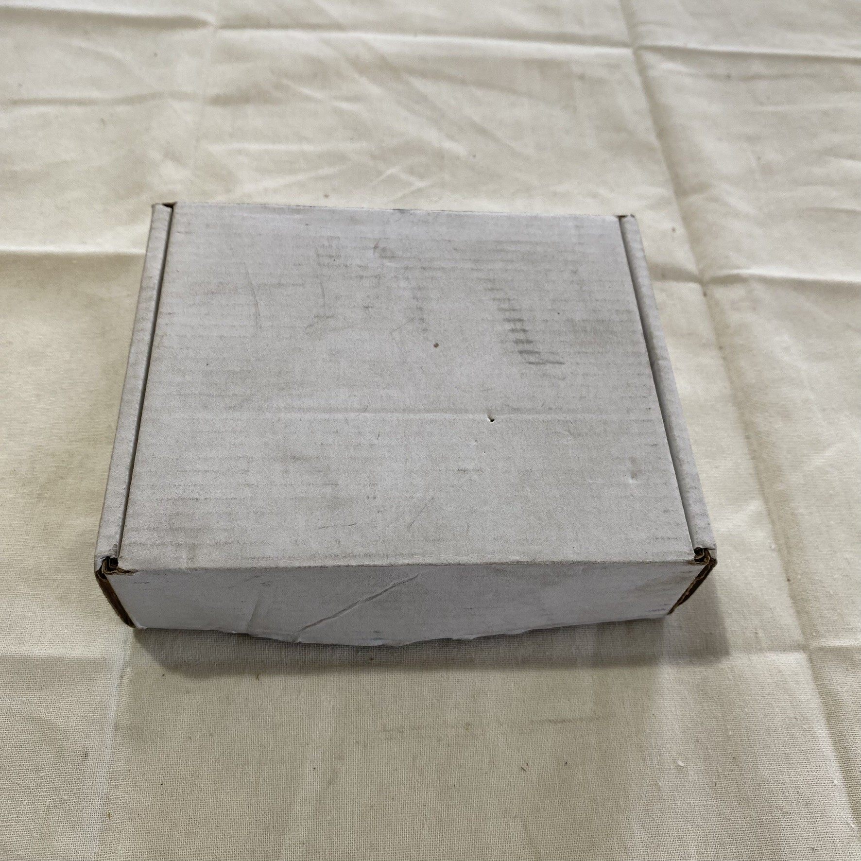 施耐德MCU-01 Modbus转换器 全新原装 带原包装盒