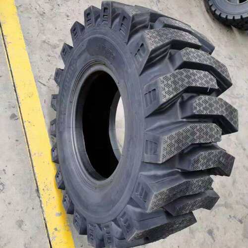 20.5/70R16 L4L5装载机轮胎加深花纹耐磨厂家供应优惠400/60-15.5