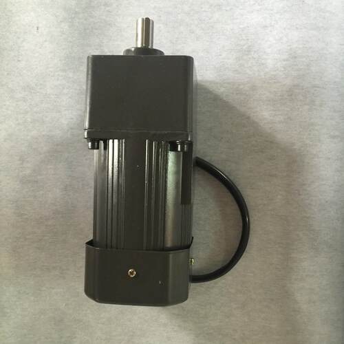 YY90-90相电容运转异步电动机90W220V1300r/min交流电机