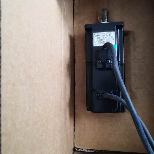 安川伺服SGDA-A5AP SGDA-01BPY79 SEDA-01AS SGDE-02BP SGDE-04AP