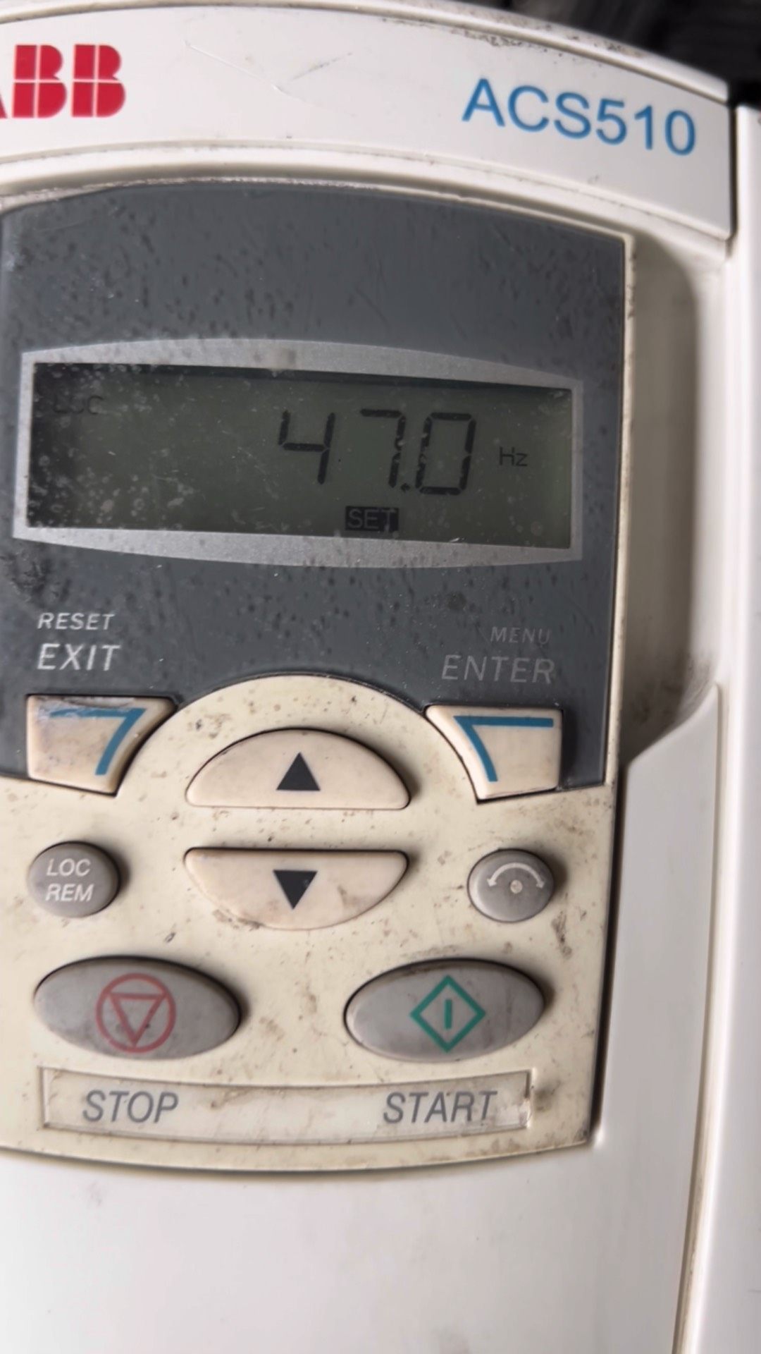 ABB变频器 ACS510-01-017A-4，7.5KW，