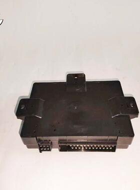 卡车配件跨境适用豪沃14款迷你控制器 WG9716582003