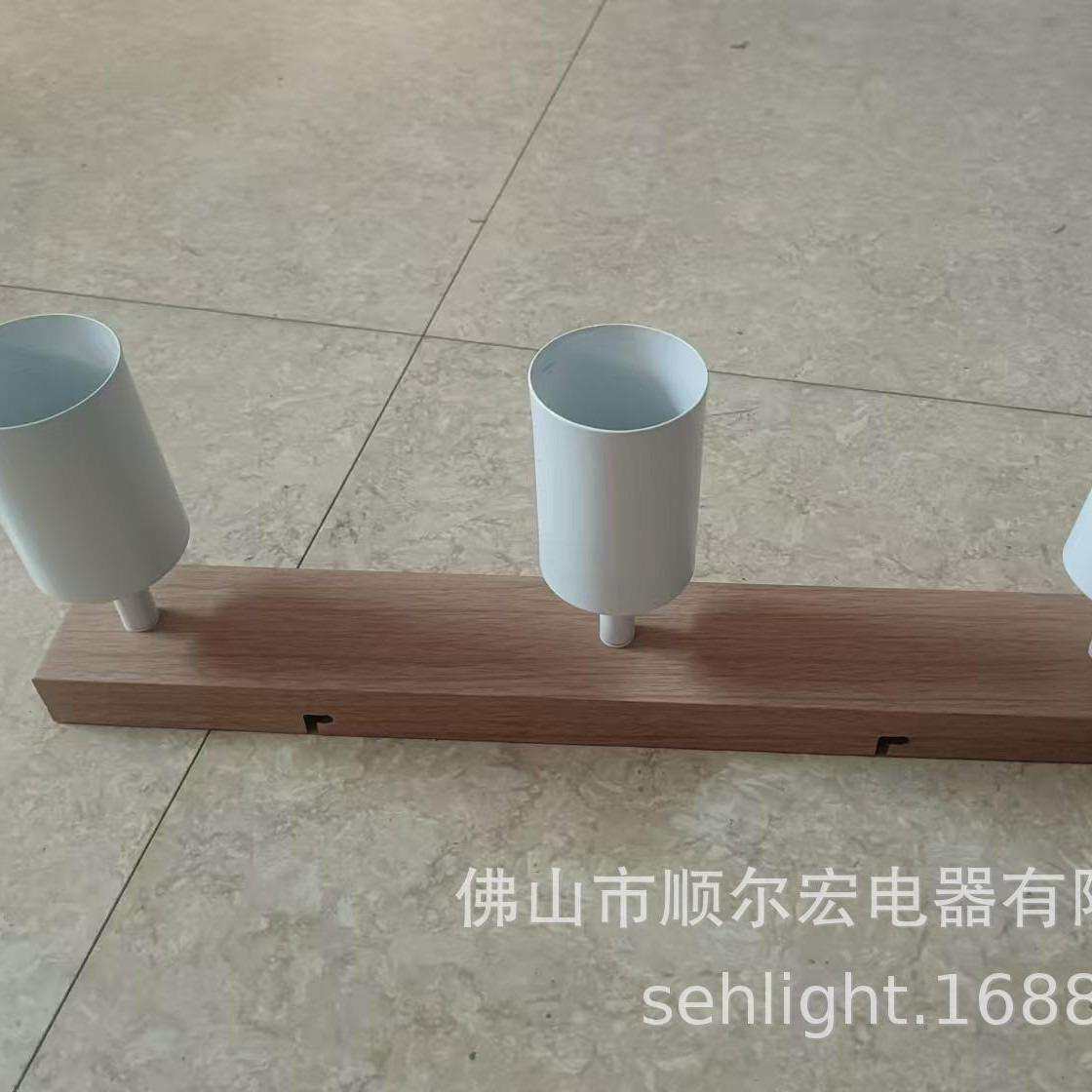 厂家供应木纹2头3头4头GU10长条吸顶欧美灯架直筒灯壳万向支架