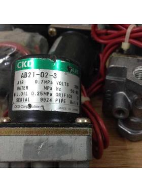 供应二手CKD电磁阀AB21-02-3  /AB21-022/AC220V各一个