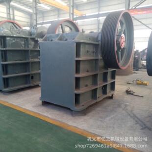 鹅卵石建筑垃圾制砂机鄂式 破碎机花岗岩青石水泥块移动鄂破粉碎站