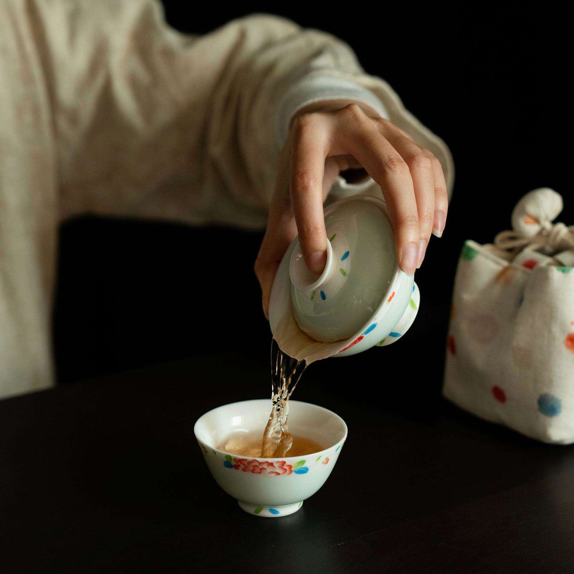 由至手绘花藤环绕盖碗茶杯套装轻奢便携收纳袋户外旅行小套装