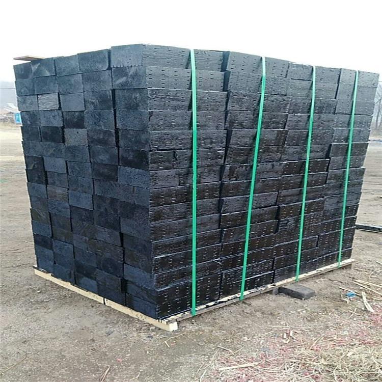 九州供应枕木油浸防腐工艺铁路用二类枕木现货现发