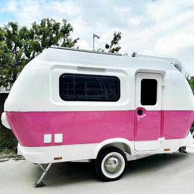 新款不锈钢拖挂式房车 户外旅游露营亲子住人车 山谷乡村旅居房车