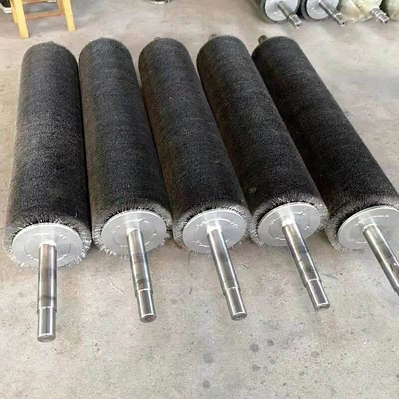 钢丝刷辊工业机械抛光辊刷除锈打磨缠绕式尼龙丝刷辊不锈钢丝刷辊