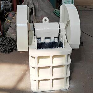 破碎鄂破机厂家 中州碎石机PE系列200*350型颚式破碎机低价格