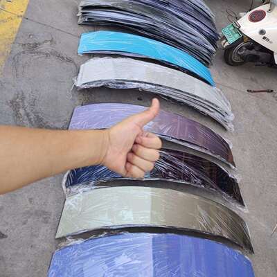 SU7后备箱盖尾翼上盖板