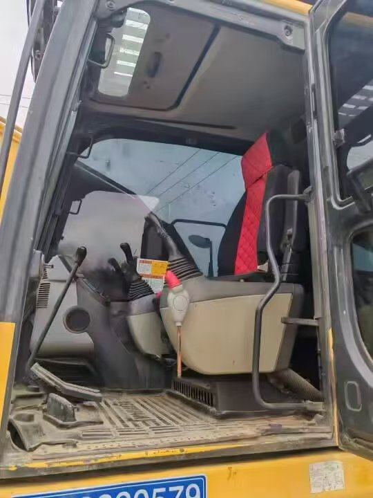 1月10日保定工程机械设备小松220挖掘机一辆网络拍卖公告