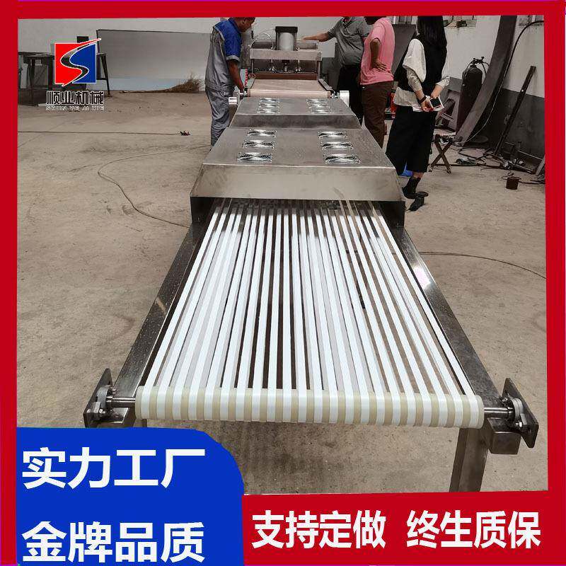 加长输送带烙馍机升级换代单饼设备优惠双排烤鸭饼机