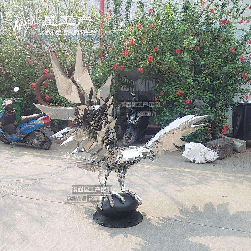 老鹰不锈钢镜面雕塑户外景观金雕大鹏动物雕塑仙鹤大型园林摆件