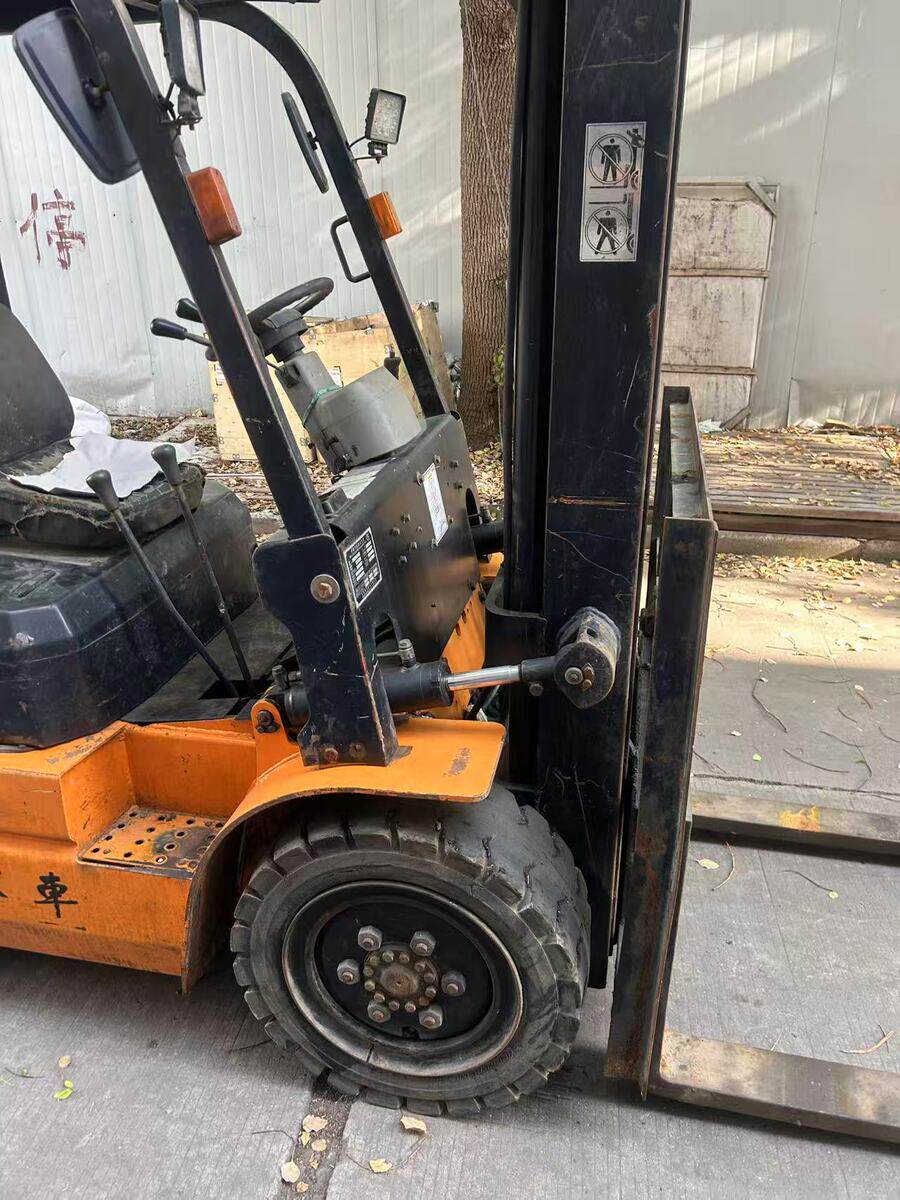 5月7日扬州(委托)-资产处置靖江3吨叉车,起升4米,性能完好网络拍卖公告