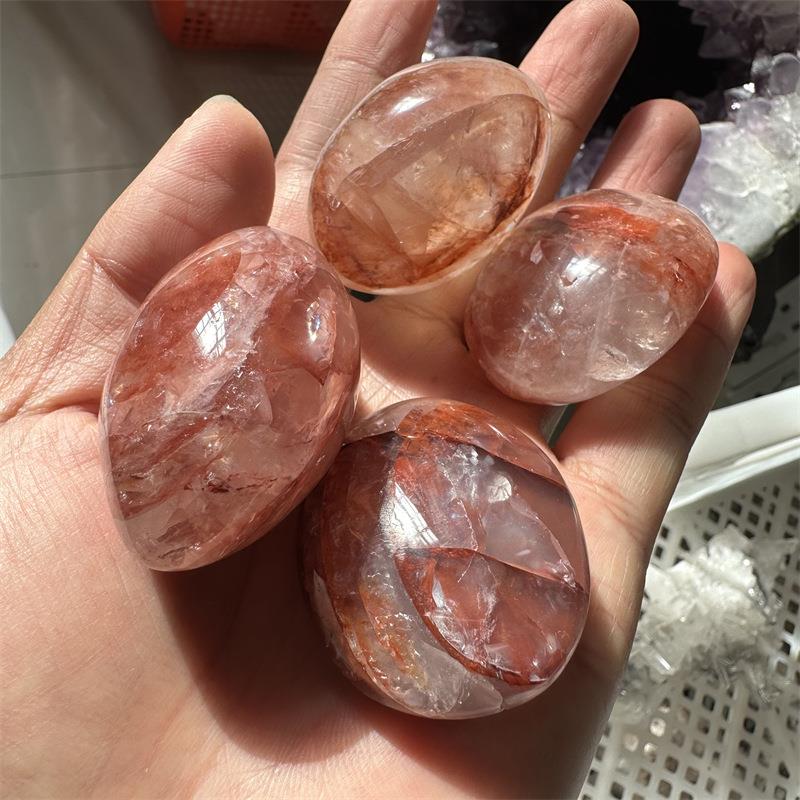 厂家天然圆红HGX胶手把玩巴西红胶花原石打磨椭形水晶花把件玩件