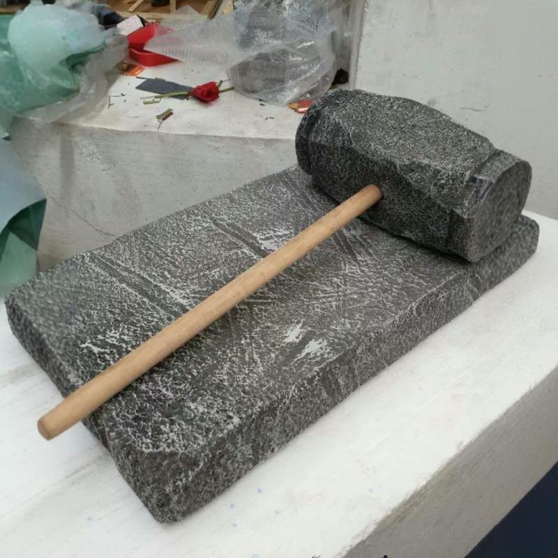 仿真泡沫胸口碎大石道具假石头板大石块假锤子演舞台表演造景影视