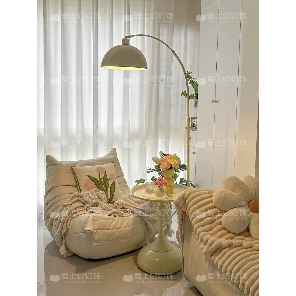 奶油风边几落地灯一体客厅沙发旁卧室床头台灯置物架摆件装饰氛围