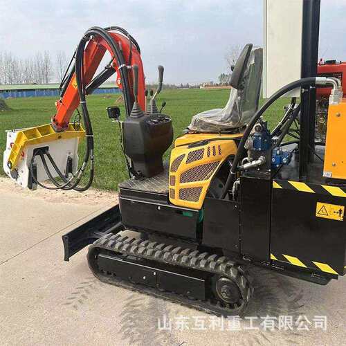 机载式凿毛机地铁隧道桥梁施工大型座驾式挖机混凝土矮边墙凿毛机