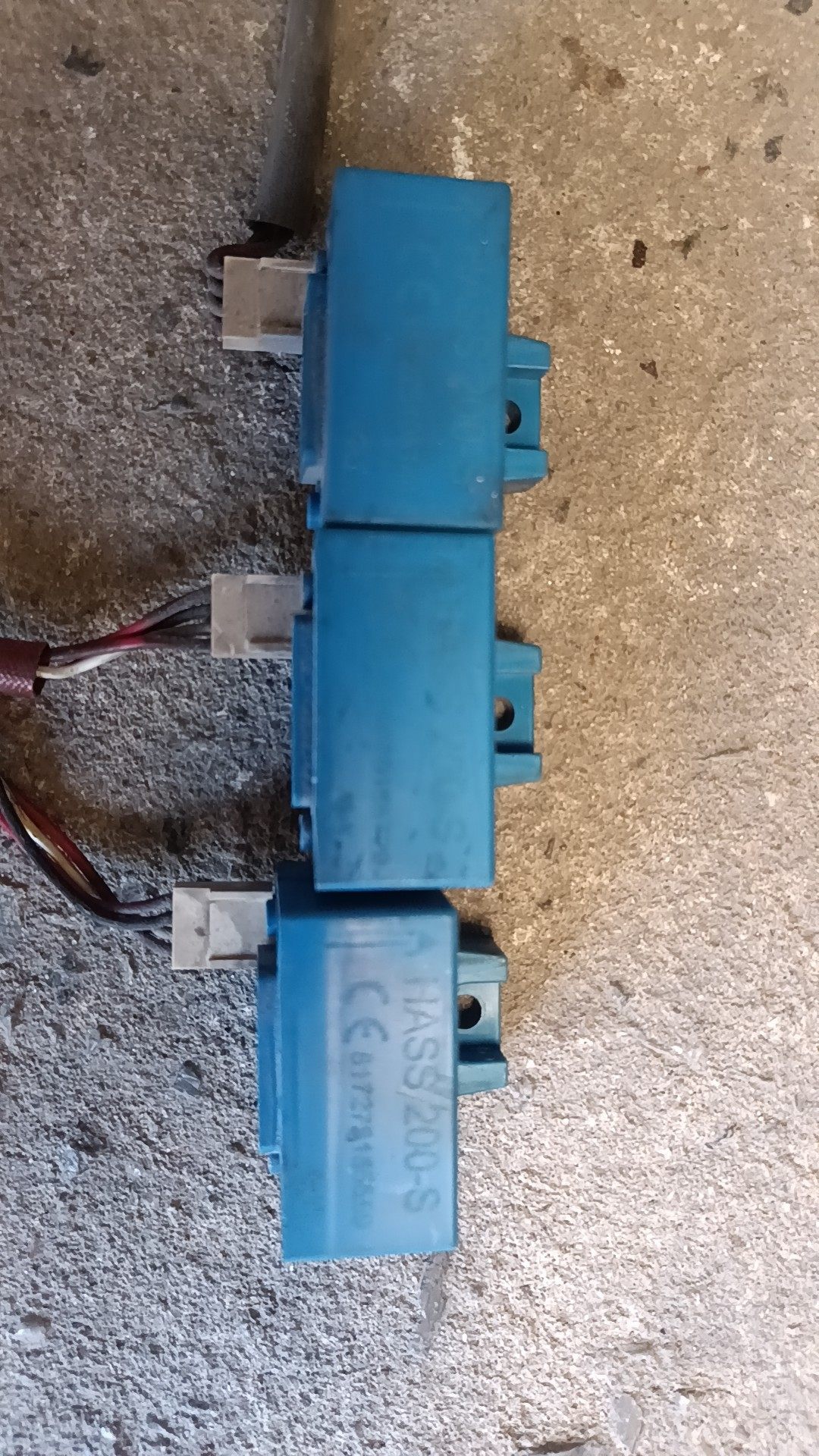 ACS580变频器拆机电流互感器