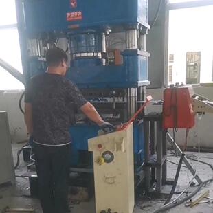 液压自动数控连续冲孔折弯切断机十字形丁字形直角形配件智能高效