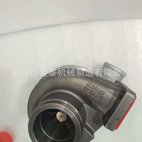 PC220-6涡轮增压器 turbocharger HX35 6735-81-8200 6735818200