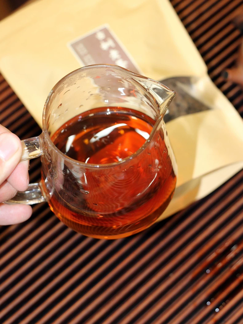 私藏級古樹老茶頭2007年老班章古樹黑珍珠茶頭普洱茶熟茶 普洱茶 BUASHOP普洱老茶