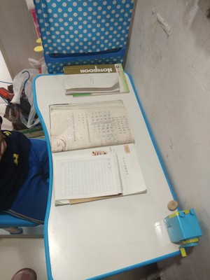 参考对比太平洋之恋XXZ-3儿童学习桌怎么样，三个月使用揭秘质量内幕