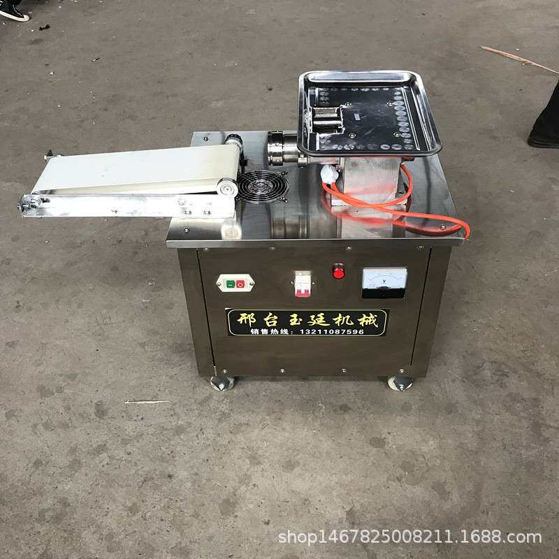 新品优惠兰州拉面机 多功能湿面条机 仿手工板面机陕西扯面机价格