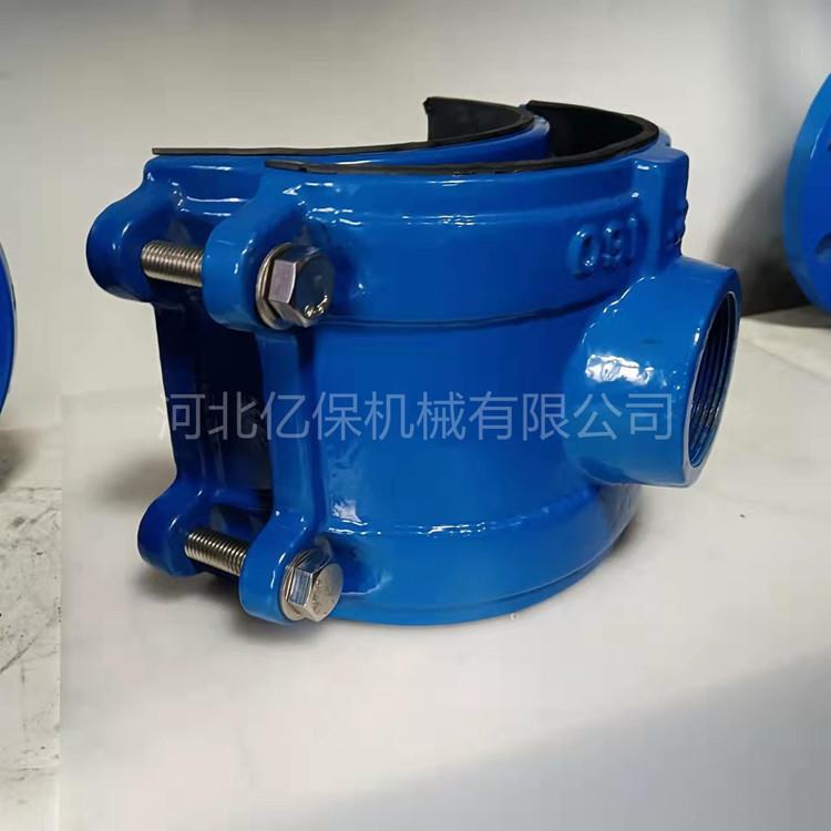 分水卡子马鞍卡厂家哈夫节球墨铸铁三通卡箍铁管PVC管道用