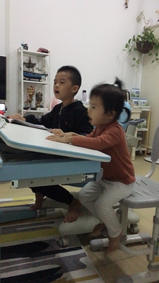 法兰芭比好学童儿童学习桌怎么样,使用三个月彻底后悔了[[爆料内幕]]