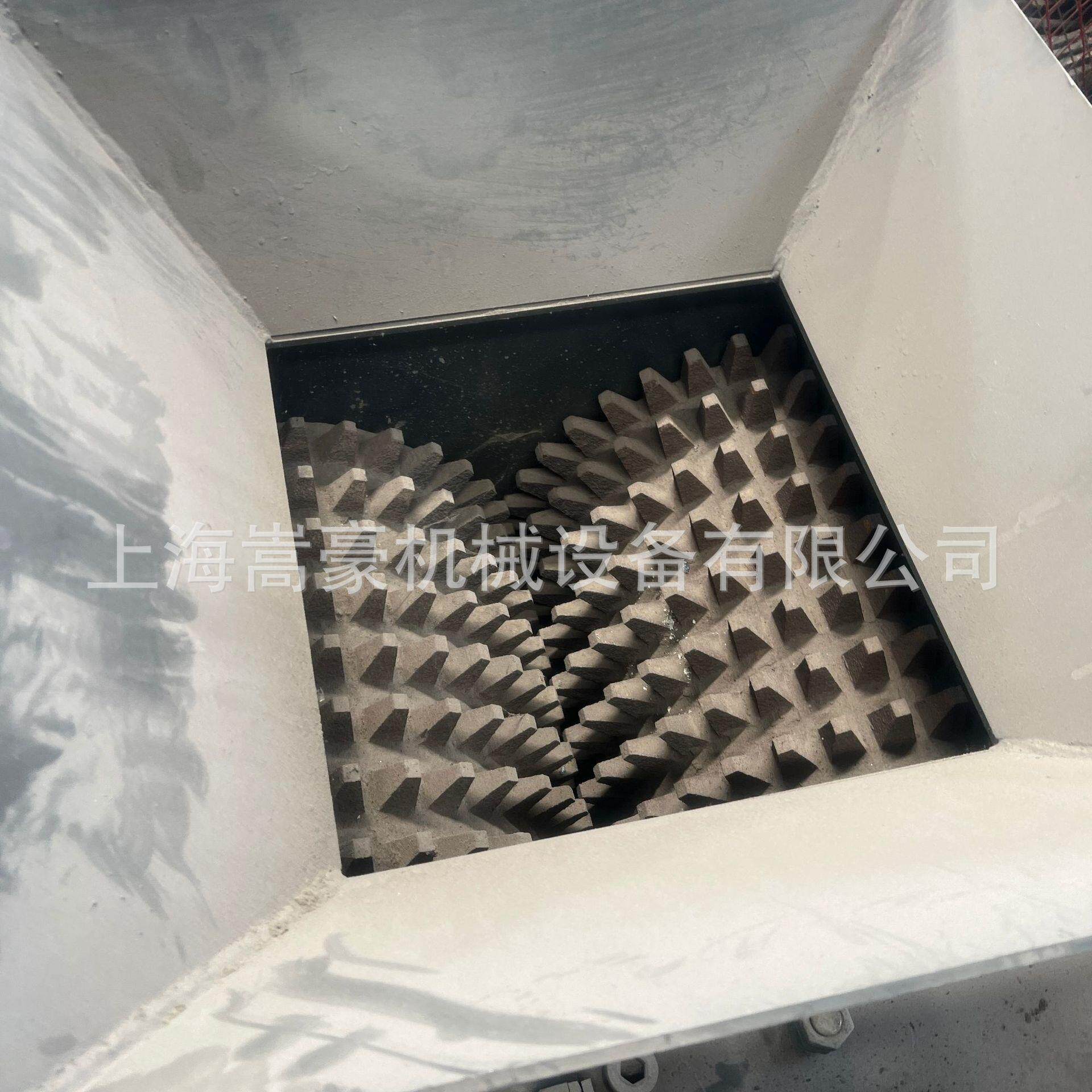 厂家现货直供负极材料石油焦沥青混合物狼牙齿辊破碎机