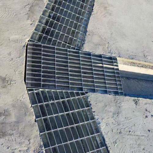 水槽洗车房地沟盖板热镀锌钢格栅楼梯踏步平台钢格板防滑耐腐