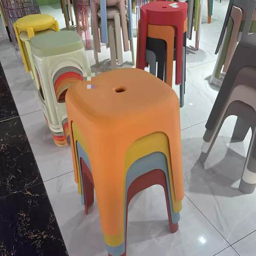 简约椅子加厚pp材料支架加粗椅子餐椅奶茶店椅子