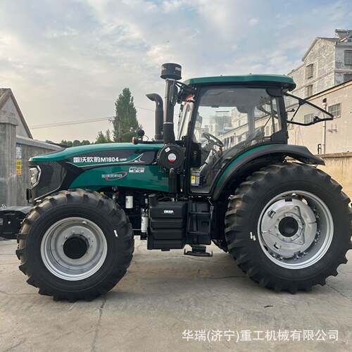 1604-5RP动力换向换挡强压水旱田轮式拖拉机大马力拖拉机
